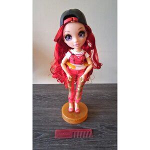 MGA Rainbow High Ruby Anderson 2019 Series Outfit Stand Comb Red Hair Doll Toy